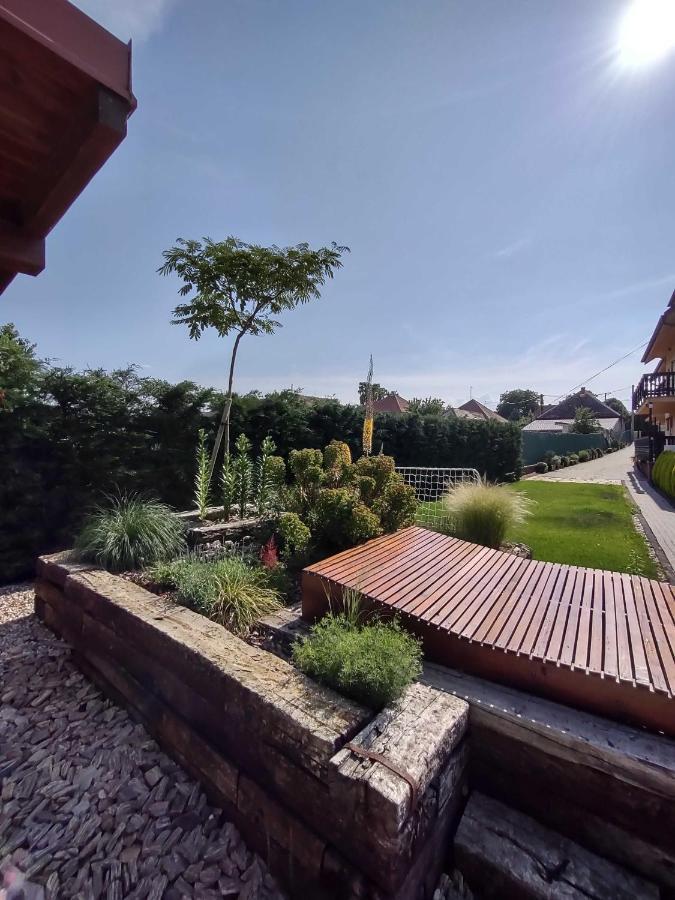 Privat Arcadia Apartment Podhájska Екстериор снимка