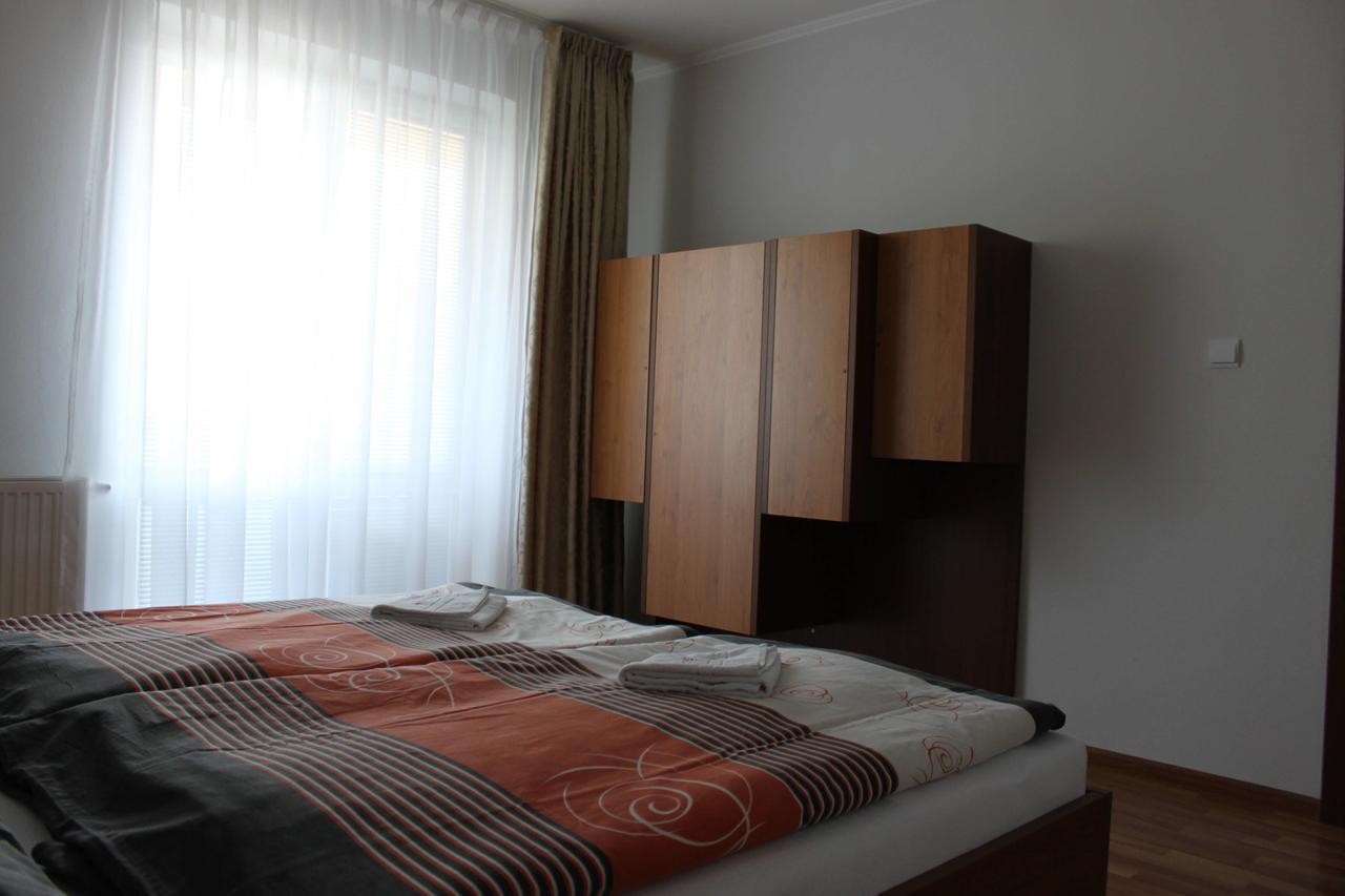 Privat Arcadia Apartment Podhájska Екстериор снимка