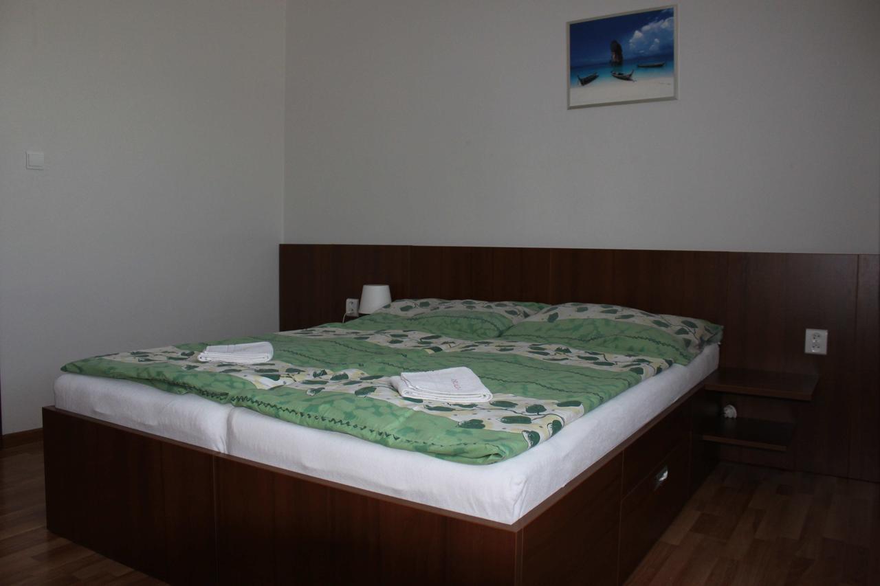 Privat Arcadia Apartment Podhájska Екстериор снимка