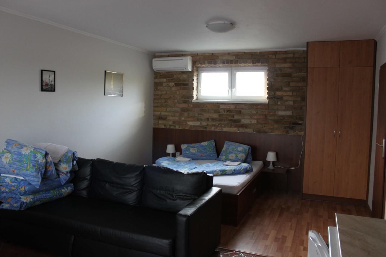 Privat Arcadia Apartment Podhájska Екстериор снимка