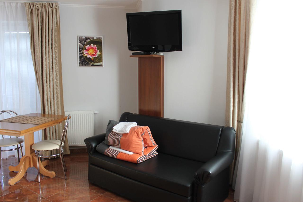 Privat Arcadia Apartment Podhájska Екстериор снимка